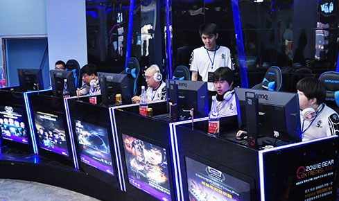 埃梅里的实 埃梅里的实