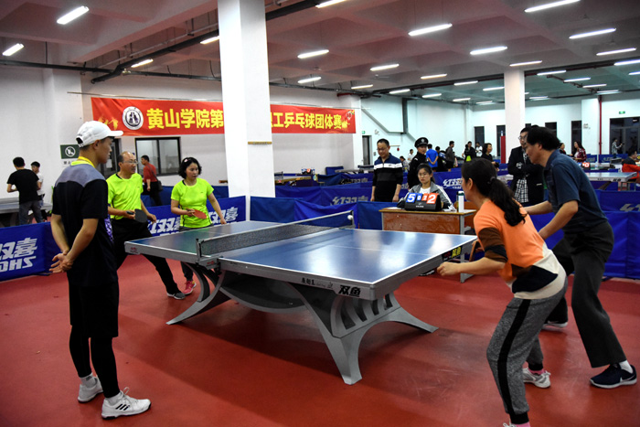 当他出现在 当他出现在